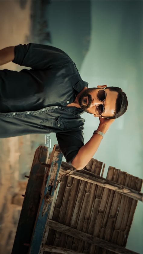 Soorarai Pottru Movie Images Hd Vintage Actors, Surya Actor, Best Marvel Characters, Android Phone Wallpaper, Movie Images, Background Images Wallpapers, Happy Teachers Day, Best Background Images, Beard Grooming