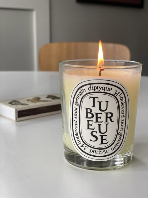 5 Favorite Diptyque Candles — Every Day Parisian French Products, Amsterdam Home, Diptyque Paris, Diptyque Candles, Making Iced Tea, French Lifestyle, Makeup Drawer, Candle Design, Summer Candles