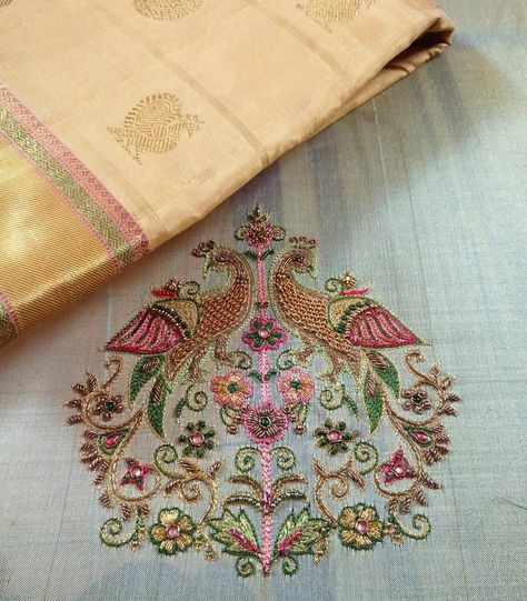 Maggam Work Designs, Handmade Embroidery Designs, Hand Work Embroidery, Embroidery Works, Work Blouses, Embroidery Neck Designs, Hand Work Blouse Design, Blouse Hand Designs, Embroidered Blouse Designs