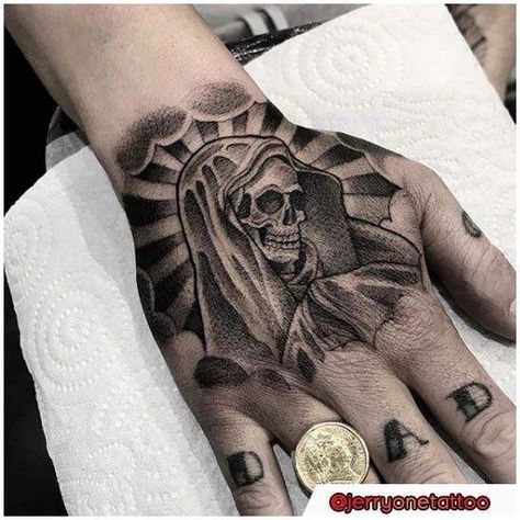 Santa Muerte Tattoo For Men, Santa Muerte Tattoo, Chicano Tattoos Sleeve, Skull Hand Tattoo, Skull Girl Tattoo, Card Tattoo Designs, Family Tattoo Designs, M Tattoos, Chicano Tattoos