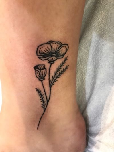 Simple Poppy Tattoo, California Poppy Tattoo, Tattoo Fixes, Micro Tattoo, Poppy Tattoo, Tattoo Time, Tattoo Themes, Scorpio Tattoo, Poppies Tattoo