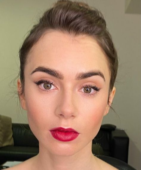 Aurélie PAYEN on Instagram: "Behind the scene ✨Emily in Paris Season 2 ✨ Episode 6 💄For this look I used a plum red deep lipstick with matte finish Beauty team #lilyjcollins ❤️ @lilyjcollins Stylist @mshangaimx @patriciafield @sarahnakhlecerruti Makeup @aureliepayenmakeup Hairstylist @mikedesir @emilyinparis @netflix" Emily In Paris Makeup, Deep Lipstick, Emily In Paris Lily Collins, Plum Lipstick, Makeup Secret, Paris Inspired, Mermaid Makeup, Emily In Paris, Behind The Scene