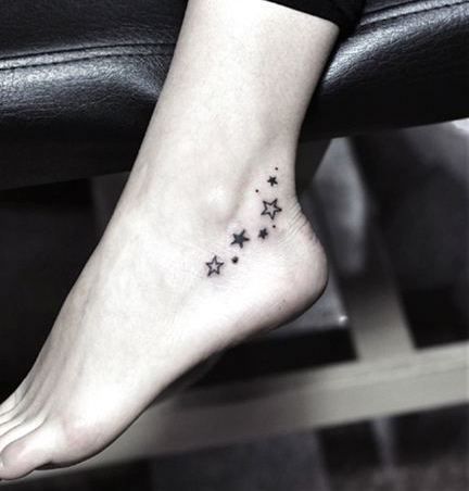 +500 Tattoo Designs | tattoo ideas | Amazing tattoo | Trendy tattoo designs. tattoos tattoo designs Tattoo ideas tattoo artist Tattoo inspiration Tattoo art Tattoo ink Tattoo cover up tattoo style 40+ Small Elegant Ankle Tattoos for Women To Be Inspired - JimIamy pin source: meemek Source by meemek Stars Tattoo, Ankle Tattoos For Women, Shape Tattoo, Foot Tattoos For Women, Inspiration Tattoos, E Tattoo, Tattoo Girls, Tattoo Feminina, Foot Tattoo