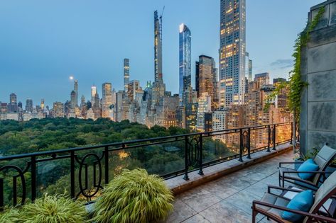 20 Most Expensive New York Penthouses - the World's Best Selection Penthouse Aesthetic, Appartement New York, Penthouse In New York, New York Central Park, Manhattan Penthouse, Nyc Penthouse, New York Penthouse, Concept Model, Luxury Penthouse