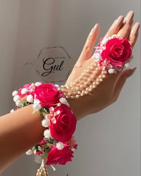 #floweraccessories #weddingsaga #wedding #bridetobe #haldi #haldifloraljewellery #floraljewellery #floraljewelleryformehendi #floraljewelleryforhaldi #redflowerjewelry #redfloraljewellery #wedwithgul #wed #saga #haldidecor #bride #bridaljewellery #trendingfloraljewellery #floralkaleere #floralkalire #floralhathful #kaleere #weddingpick # Haldi Jwellary For Bride Unique, Flower Hand Bracelet, Haldi Platter, Haldi Jewellery, Gaur Nitai, Mehndi Bride, Latest Bridal Lehenga Designs, Bridal Nails Designs, Flower Jewelry Designs