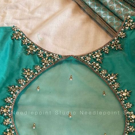 Boat Neck Aari Blouse Designs, Boat Neck Aari Work Blouse Designs, Flower Aari Work Designs, Basic Blouse Designs, Maggam Blouse, Embroidery Hoop Art Diy, Boat Neck Blouse Design, Gown Party Wear, Aari Designs