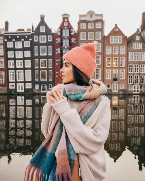 Amsterdam Photo Ideas Winter, Amsterdam Outfit Winter, Amsterdam Instagram Pictures, Photoshoot Amsterdam, Amsterdam Pictures, Amsterdam Winter, City Fashion Photography, Arizona Lakes, Europe Trip Planning