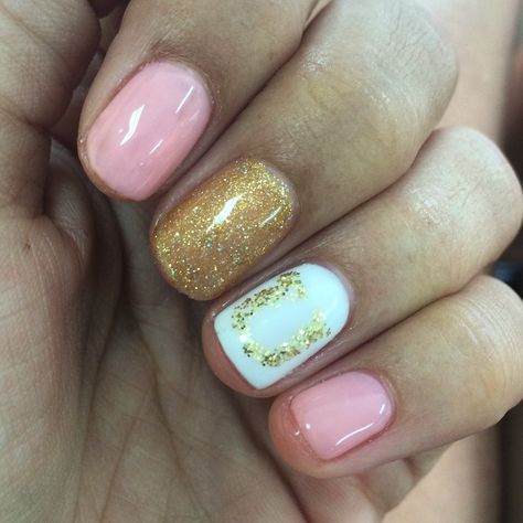 Horseshoe nails #derby nails Derby Nails Kentucky, Derby Nails, Kentucky Derby Nails, May Nails, 27th Birthday, Derby Day, Kentucky Derby, Nail Trends, Derby