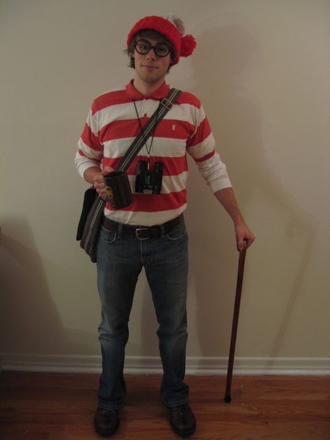 27 Halloween Costumes For Elementary School Teachers Easy Book Week Costumes, Where's Waldo Costume, Vocabulary Parade, Waldo Costume, Mom Costumes, Book Character Day, Teacher Halloween Costumes, Character Dress Up, Book Costumes