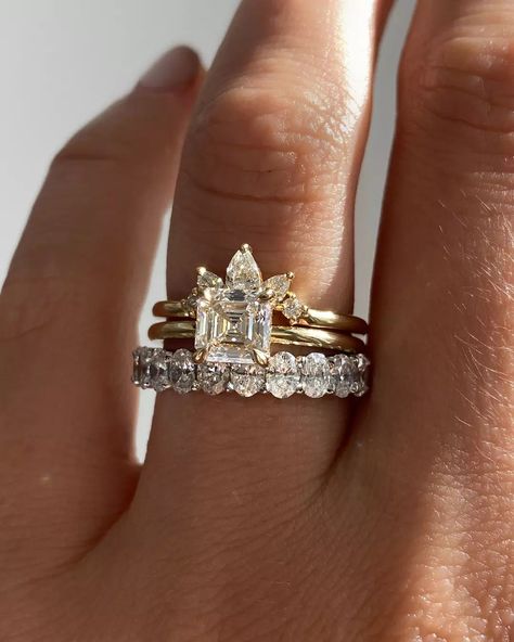 Stacked Wedding Rings Square, Asscher Engagement Ring With Band, Square Engagement Ring Stack, Asscher Ring Stack, Wedding Ring Stack Princess Cut, Princess Cut Stacked Wedding Ring, Hawaiian Engagement Rings, Wedding Band For Square Engagement Ring, Princess Cut Ring Stack