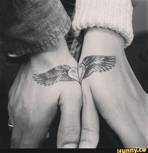 Couple Tattoos On Hand, Couple Hand Tattoo, Tattoos For Duos, Tattoos On Hand, Travel Tattoo Ideas, Hand Tattoo Ideas, Hand Tattoo, Matching Tattoos, Couple Tattoos