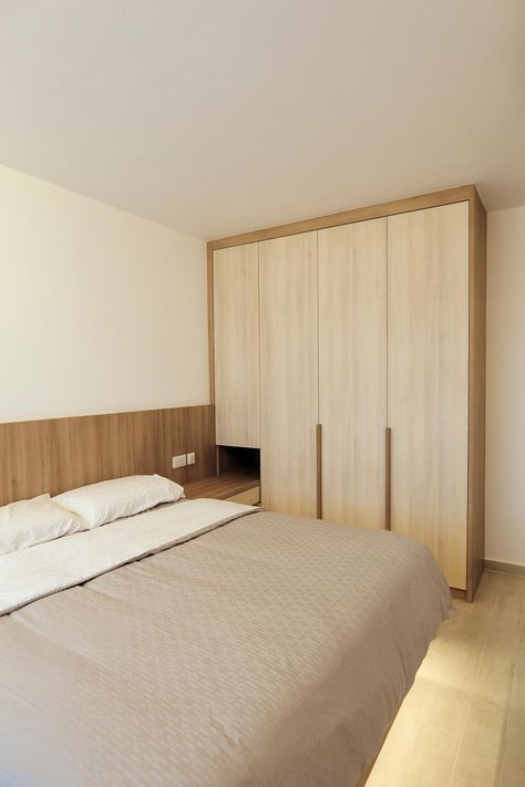 Check out this Scandinavian-style HDB Bedroom and other similar styles on Qanvast. Scandinavian Single Bedroom, Muji Bedroom Ideas, Bedroom 18m2, Minimalist Muji Bedroom, Minimalist Bedroom Design Japanese Style, Muji Style Interior Bedrooms, Scandavian Bedroom, Muji Home Bedroom, Japanese Scandinavian Bedroom