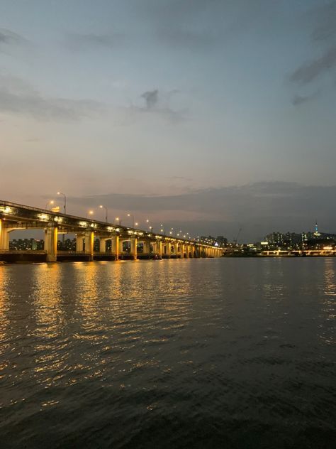 서울 / 반포대교 달빛무지개분수#Korea #Seoul #SouthKorea #KoreanAesthetic #Travel #KoreanLanguage #kpop #BanpoBridge Banpo Bridge, Korea Seoul, Seoul, Bridge, Rainbow, Instagram Photos, Photo And Video, Instagram Photo, Travel