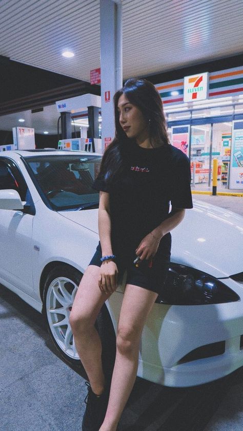 Car Girl Wallpaper, Car Girl Aesthetic, Car And Girl Wallpaper, Urban Photography Portrait, Disney Cars Wallpaper, Jdm Girls, Classic Car Photoshoot, Car Dream, Alfa Romeo Stelvio