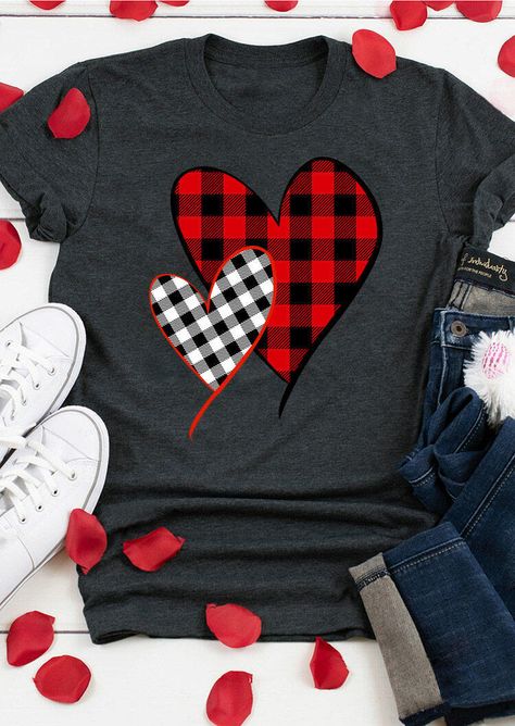 Summer Streetwear, My Funny Valentine, Vinyl Shirts, Womens Tops Summer, Heart Shirt, Valentines Day Shirts, Valentines Shirt, Valentin Nap, Fashion Colours