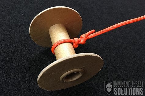 On today’s Knot of the Week we’re continuing our Fishing Knots with the Arbor Knot. It's an incredibly handy knot to start off a new fishing reel, as most Uni Knot, Survival Knots, Fishing Knots, Paracord Projects, Alcohol Drink Recipes, Fishing Line, Red Fish, Fishing Accessories, Fishing Reels