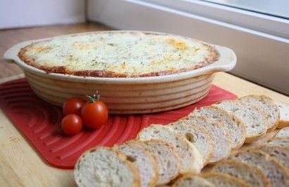 Hot Pizza Dip | Tasty Kitchen: A Happy Recipe Community! Hot Pizza Dip, Pizza Dip Recipes, Hot Pizza, Pizza Cheese, Pizza Dip, Pampered Chef Recipes, Superbowl Snacks, Tasty Kitchen, Recipes Appetizers And Snacks