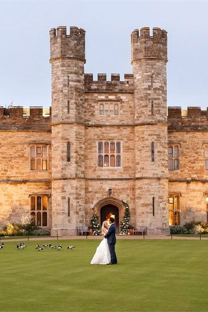 Castle Wedding Venues Uk, Wedding Locations England, Wedding In A Castle, Castle Wedding Aesthetic, Castle Wedding Venues, Uk Wedding Venues, Hedingham Castle, Durham Castle, Marriage Venues