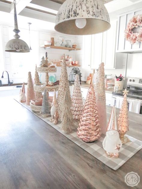 Blush And Gold Christmas, Rose Gold Trees Christmas, Blush And White Christmas Tree, Blush And Gold Christmas Decor, Pink And Rose Gold Christmas Tree, Pink Farmhouse Christmas Tree, White And Rose Gold Christmas Decor, Rose Christmas Decor, Rose Pink Christmas Decorations