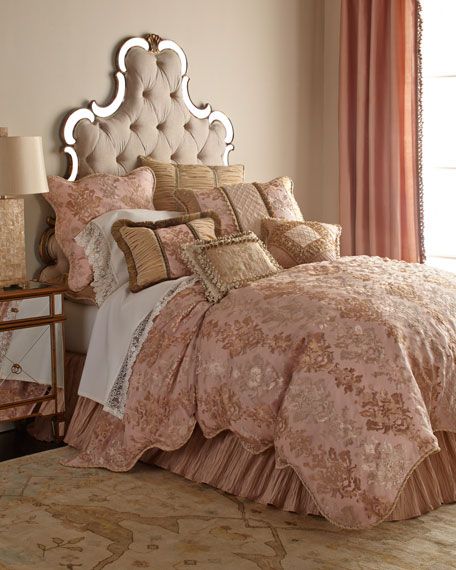 Sweet Dreams Queen Alessandra Scalloped Damask Duvet Cover Pink Beige with glam upholstered bed // best blush pink bedding Blush Pink Bedding, Damask Bedding, Window Seats, Grey Linen Bedding, Pink Duvet Cover, Karim Rashid, Elegant Bedding, Dreams Beds, Luxury Bedding Sets