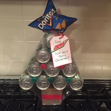 Mountain Dew Secret Santa Gift Ideas, Soda Christmas Gift Ideas, Mountain Dew Gifts, Mountain Dew Gift Ideas, Diy Secret Santa Gifts For Coworkers, Inexpensive Christmas Gifts For Friends, Friends Mountain, Diy Christmas Gifts For Friends, Secret Santa Ideas