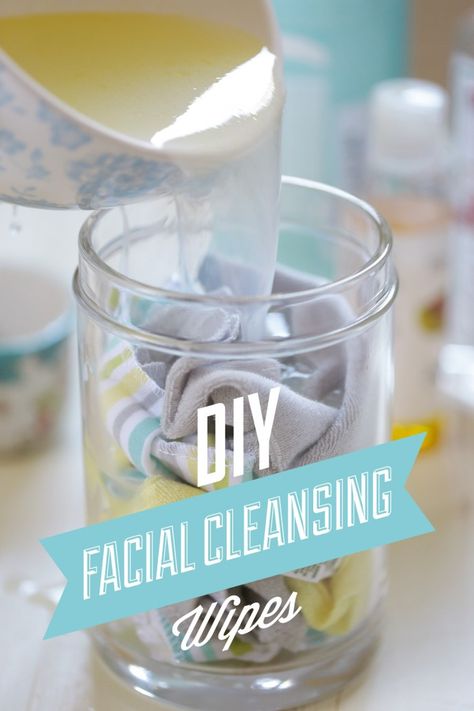 DIY Facial Cleansing Wipes: The simple way to clean your face and remove make-up naturally! Reusable, affordable, and all-natural! Diy Face Wipes, Diy Face Cleanser, Wipes Diy, Simple Beauty Routine, Homemade Body Wash, Facial Cleansing Wipes, Honey Diy, Face Cleaning, Face Wipes