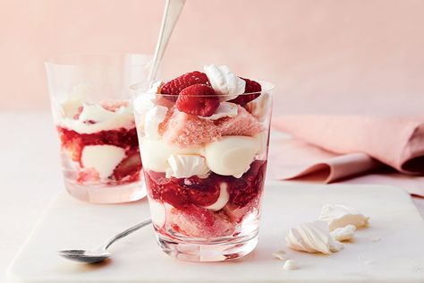 Recipe: Mini raspberry trifles Trifle Desserts Raspberry, Raspberry Cheesecake Trifle, Mini Dessert Cups Raspberry, Raspberry Mousse Cups, Chocolate Raspberry Cups, Raspberry Trifle, Shower Recipes, Sweet Cup, Home Organization Ideas