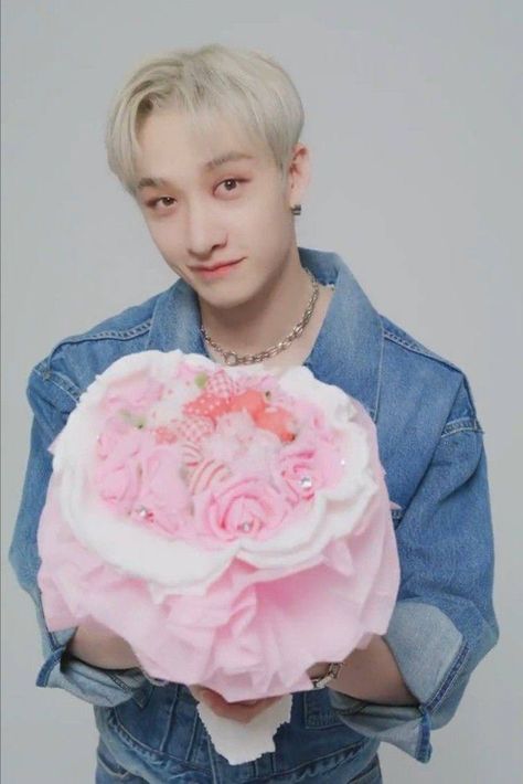 Chan Bangchan, Handmade Photo Frames, Happy Valentines Day Card, Straykids Bangchan, Street Kids, White Day, Kids Board, Indie Pop Music, Skz In Cute