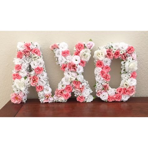 Made to order floral letters. Great for sorority gifts, decor, and baskets, as well as personalized gifts! Letters are 8 inches tall and approx. 5 Chi Omega Crafts, Flowers Gift Ideas, Ideas For Flowers, Big Little Basket, Sorority Paddles, Sorority Letters, Sorority Canvas, Sorority Big Little, Big Little Gifts