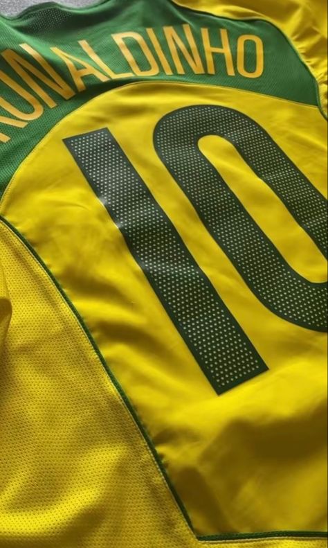 Retro Football Shirts, Retro Football, Vintage Jerseys, Football Shirts, Brazil, Cute Outfits, Football, Quick Saves, American Football