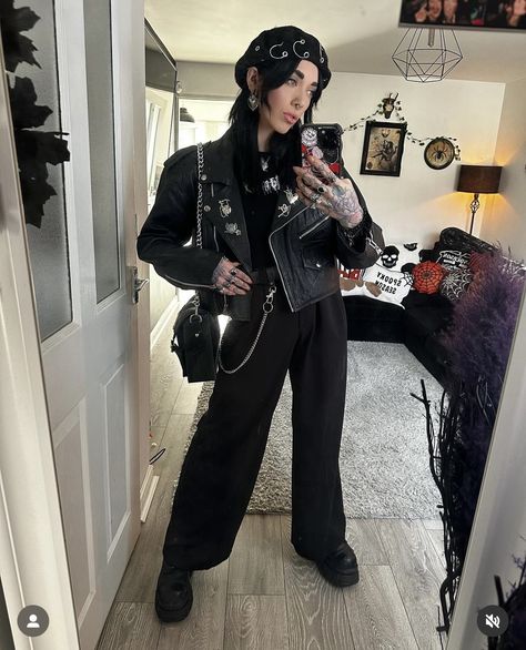 Goth Fashion Aesthetic, Goth Cowboy, Alt Outfits, Cowboy Outfits, Total Black, Retro Aesthetic, Fashion Aesthetic, Fit Inspo, Goth Fashion