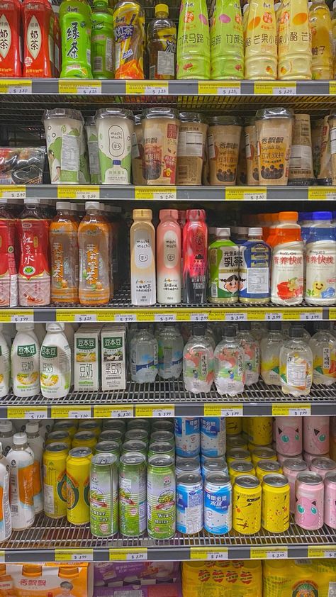 Asian Supermarket Aesthetic, Asian Grocery Store Aesthetic, Food Store Aesthetic, Japanese Grocery Store Aesthetic, Japanese Drinks Aesthetic, Drinks Japanese, Asian Supermarket, Asian Store, Tokyo Food