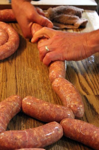 Sausage Making Recipes, Home Made Sausage, Pork Sausage Recipes, Homemade Sausage Recipes, Sausage Making, Hot Sausage, Homemade Sausage, Being Prepared, How To Make Sausage