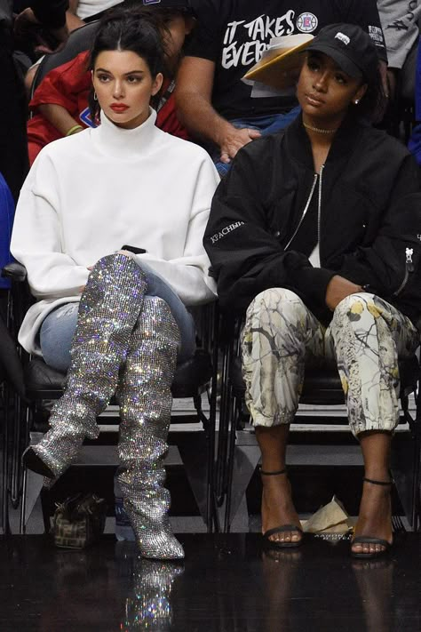 Kendall Jenner Sat Courtside Wearing the World’s Most Distractingly Beautiful $10,000 Boots Kily Jenner, Sparkly Boots, Saint Laurent Boots, Celebrity Boots, Kendall Style, Kylie Jenner Outfits, Kendall Jenner Outfits, 22nd Birthday, Lady Dress