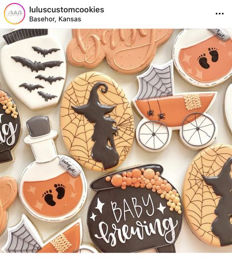 Halloween Shower Ideas, Cat Baby Shower, October Baby Showers, Halloween Gender Reveal, Gender Reveal Cookies, Fun Baby Announcement, Halloween Baby Shower Theme, Baby Is Brewing, Boy Halloween