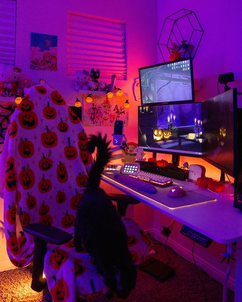 throwback to my halloween setup from last year - should i decorate this year?🙂‍↕️🎃 ——— #gamingsetup #gamingpc #gamergirl #halloween #pcgaming #pcgamer #setup #setupinspiration #elgato #tech #gamersetup #cozygaming Gaming setup cozy gamer halloween vibes Gaming Setup Cozy, Gamer Vibes, Halloween Setup, Cozy Gamer, Gamer Setup, Gaming Room Setup, Halloween Vibes, Pc Setup, Room Setup