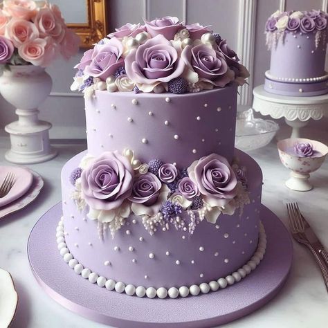 Wedding Cakes Lilac, Birthday Cake Roses, Cake Purple, Quince Cake, Purple Quince, Purple Cakes Birthday, White Birthday Cakes, Lavender Cake, Decorating Frosting