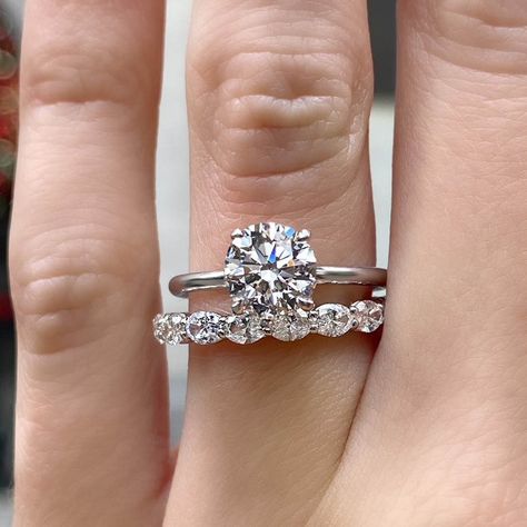 Oval Diamond Wedding Band, Solitaire Wedding Ring Set, Diamond Eternity Wedding Band, Wedding Rings Solitaire, Round Diamond Engagement Rings, Eternity Wedding Band, Silver Engagement Rings, Bridal Ring Set, Wedding Dreams