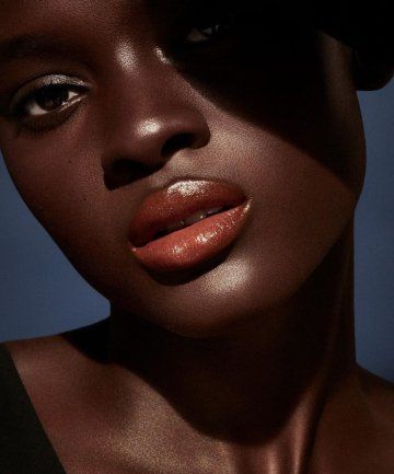 There's nothing like a fun and flirty lip gloss for summer! So, put on your favorite sun hat, pucker up, and find that perfect pastel peach! Peachy Lip, Peach Lip Gloss, Shiny Lipstick, Sheer Lipstick, Peach Lips, Dark Skin Makeup, Dark Skin Women, Fenty Beauty, Brown Skin