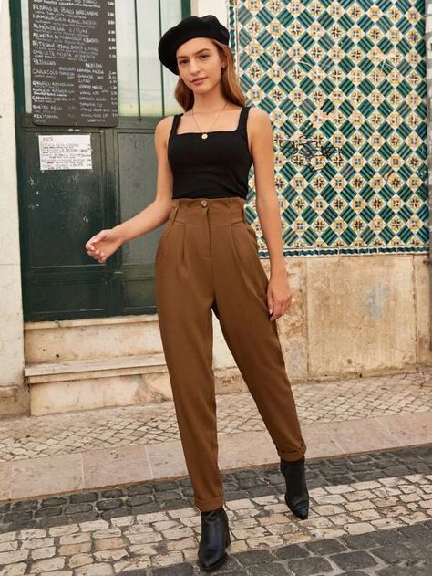 Paper Bag Trousers Outfit, Paperbag Trousers Outfit, Windowpane Pants, 6th Form Outfits, Women Suit Pants, Paperbag Trousers, Green Dress Pants, Hunter Green Dresses, Trousers Outfit