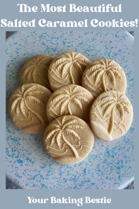 salted caramel cookies Stamped Sugar Cookie Recipe, Cookie Stamp Recipe, Stamp Cookies Recipe, Pina Colada Cake, Designer Cookies, Salted Caramel Cookies, Caramel Cookies, Cookie Stamp, Caramel Recipes