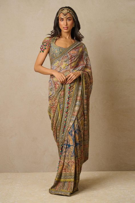 Tarun Tahiliani Saree, 50 Blouse Designs, Indian Women Fashion, Simple Saree Designs, Indian Sari Dress, Saree Georgette, Fancy Sarees Party Wear, Color Blouse, Multi Color Blouse