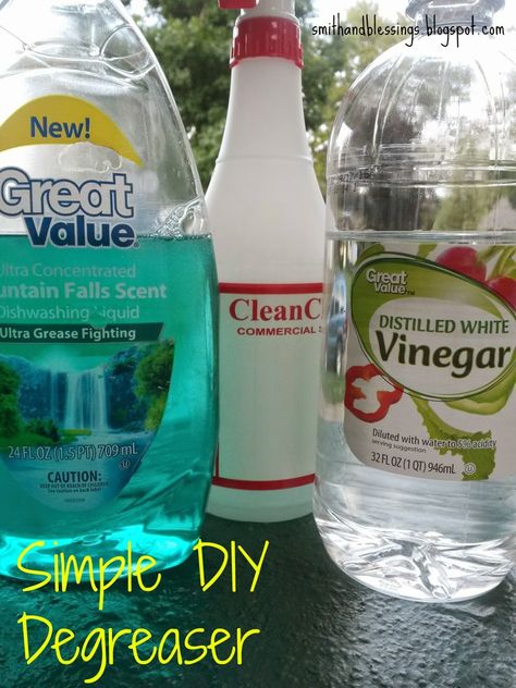 Cabinet Degreaser Diy, Diy Degreaser, Messy Monday, Kitchen Degreaser, Cleaning Grease, Homemade Cleaner, Grease Cleaner, Homemade Cleaning Supplies, Diy Cleaning Solution