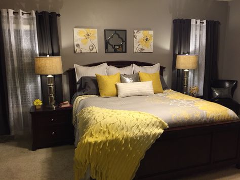 Room Decor Yellow And Grey Bedroom Ideas, Black Grey And Yellow Bedroom, Brown And Yellow Bedroom Ideas, Yellow Black And White Bedroom Ideas, Gray Yellow White Bedroom, Yellow White And Grey Bedroom, Bedroom Decor Yellow And Grey, Yellow And Grey Bedroom Aesthetic, Black And Yellow Bedroom Decor