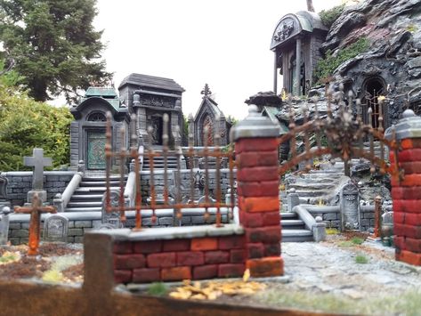 Halloween Village Display, Halloween Diorama, Christmas Tree Village, Lemax Spooky Town, Fantasy Town, Haunted Dollhouse, Spooky Stuff, Game Terrain, Spooky Town