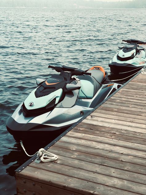 Seadoo Aesthetic, Jet Skiing Aesthetic, Jetski Pictures, Lake Jetski, Jetski Aesthetic, Jet Ski Aesthetic, Yamaha Jetski, Seadoo Jetski, Summer Canada