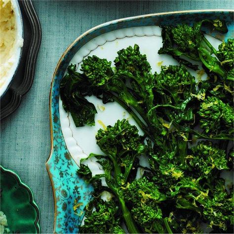 Lemony rapini recipe - Chatelaine.com Rapini Recipes, Easy Side Dishes, Winter Veggies, Wheat Free Recipes, Sicilian Recipes, Feed A Crowd, Thanksgiving Side, Onion Recipes, More Recipes