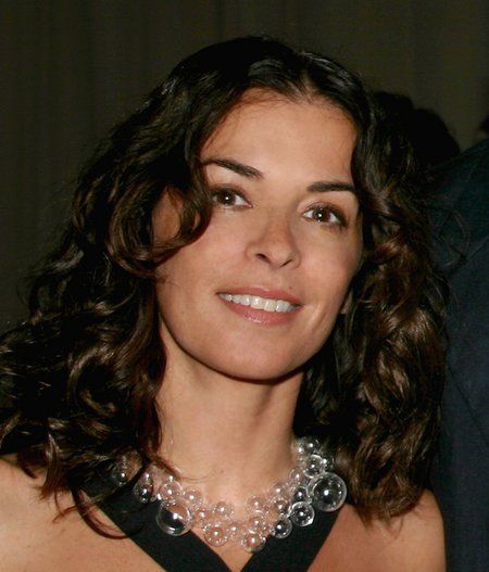 Annabella Sciorra Annabella Sciorra, Alpha Females, What Dreams May Come, Face Profile, Alpha Female, Many Faces, American Actress, Picture Photo, Amazing Women