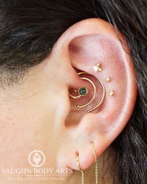 @vaughnbodyarts in Monterey shared gorgeous pictures of a recent custom ordered double daith spiral we did for one of their clients with… @phoenixrevivaljewelry Spiderbite Piercings, Vintage Tattoos, Daith Piercing Jewelry, Silver Crystal Earrings, Cool Ear Piercings, Pretty Ear Piercings, Cartilage Piercings, Piercing Cartilage, Cool Piercings