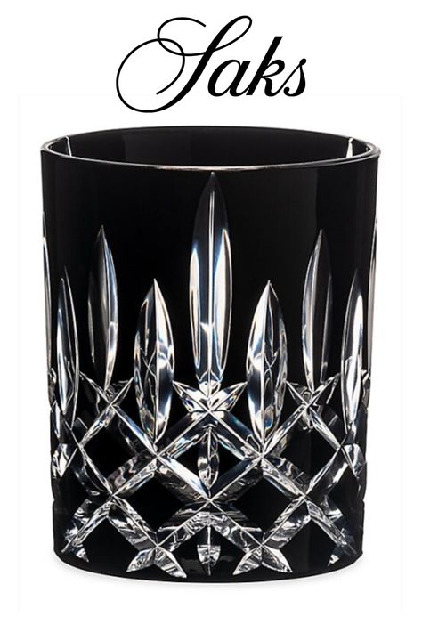 Black Whiskey, Cocktail Martini, Whiskey Tumbler, Wine Varietals, Random Crafts, Whisky Glass, Bar Glasses, Martini Glasses, Martini Cocktail